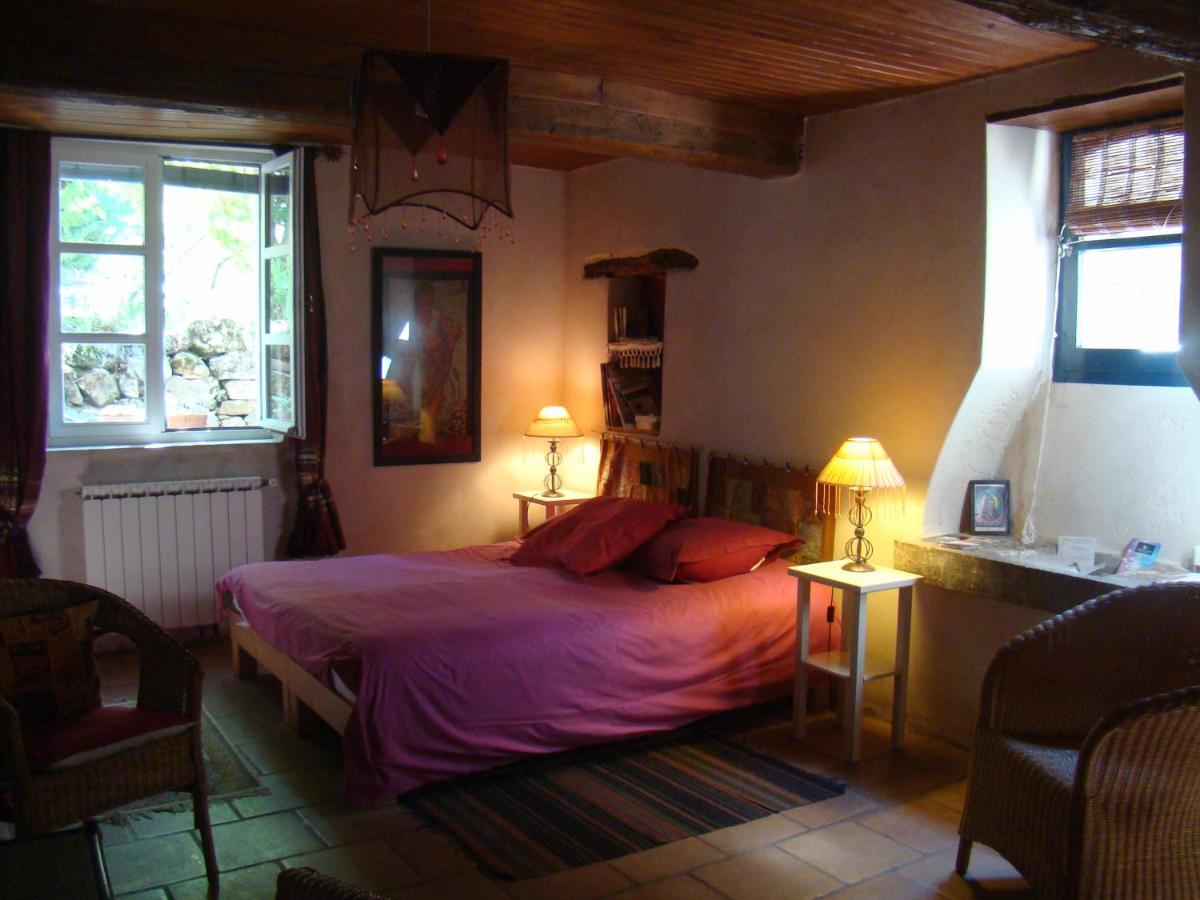 Bed and Breakfast Mas des Nabières Saint-Martial  Esterno foto